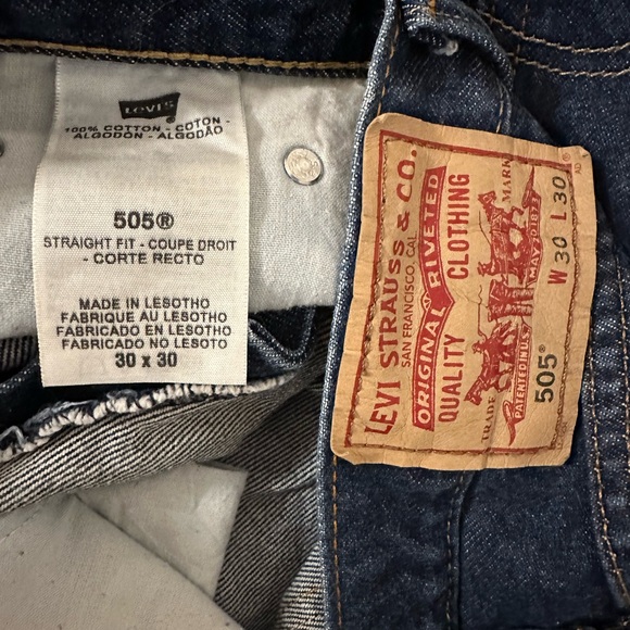 Levi’s 505 Red Tab Jeans - Picture 2 of 2